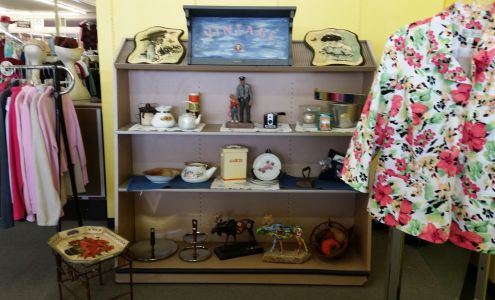 Mountain Spirit Habitat for Humanity Shop on Bent Powell