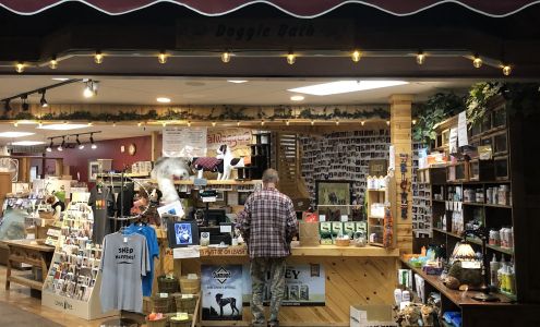 Tailwaggers Pet Store Mammoth Lakes