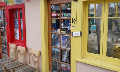 Big Willi Mountaineering Company Lone Pine