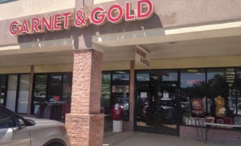 Garnet & Gold {Village Commons}