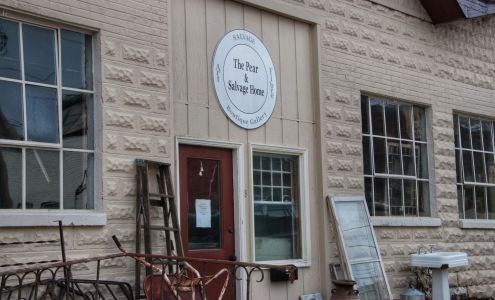 The Pear & Salvage Home Mineral Point