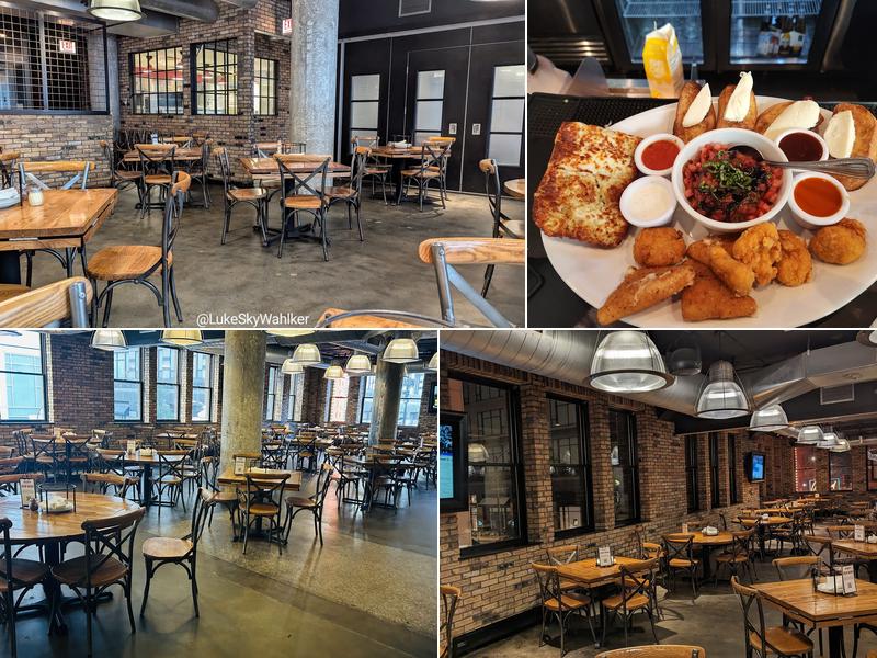 Giordano's 730 N Rush St, Chicago