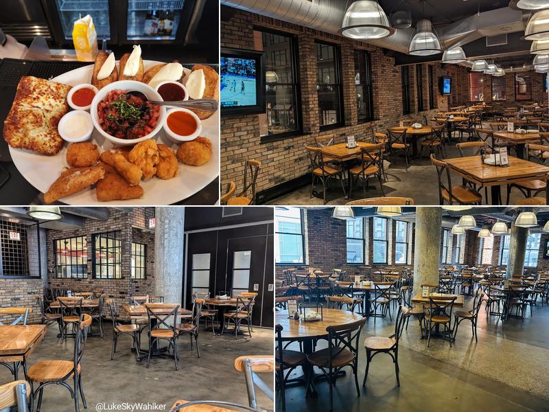 Giordano's 730 N Rush St, Chicago