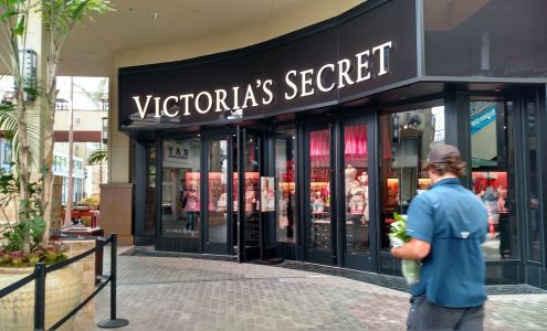 Victoria's Secret & PINK by Victoria's Secret