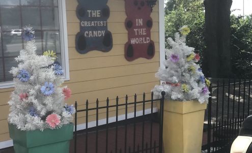 Chamoda's Candy Café