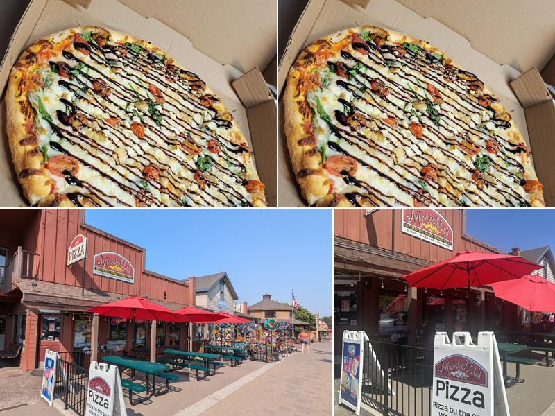 Martolli's Authentic Hand-Tossed Pizza in Sisters