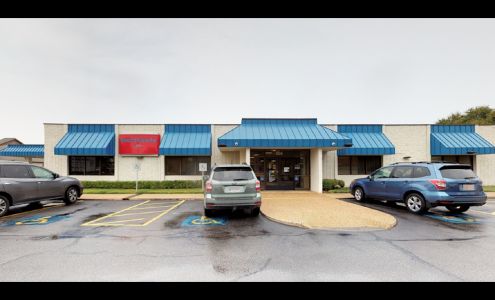 Bank of America (with Drive-thru ATM)