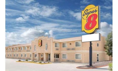 Super 8 by Wyndham Bloomfield