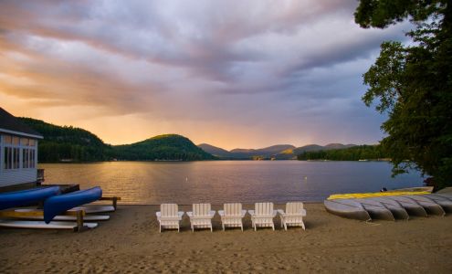 Jimbo's Club at the Point Brant Lake