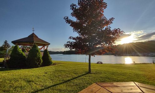Lakeview Lodge at Treasure Lake