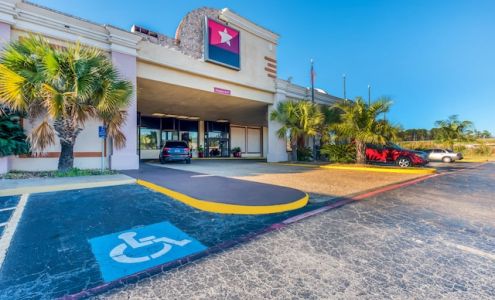 Capital O Nacogdoches - Hwy 59 & SW Stallings