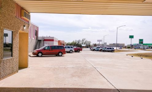 HomeTown Inn By OYO - Liberal, KS