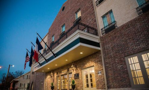 Chateau Saint Denis Hotel