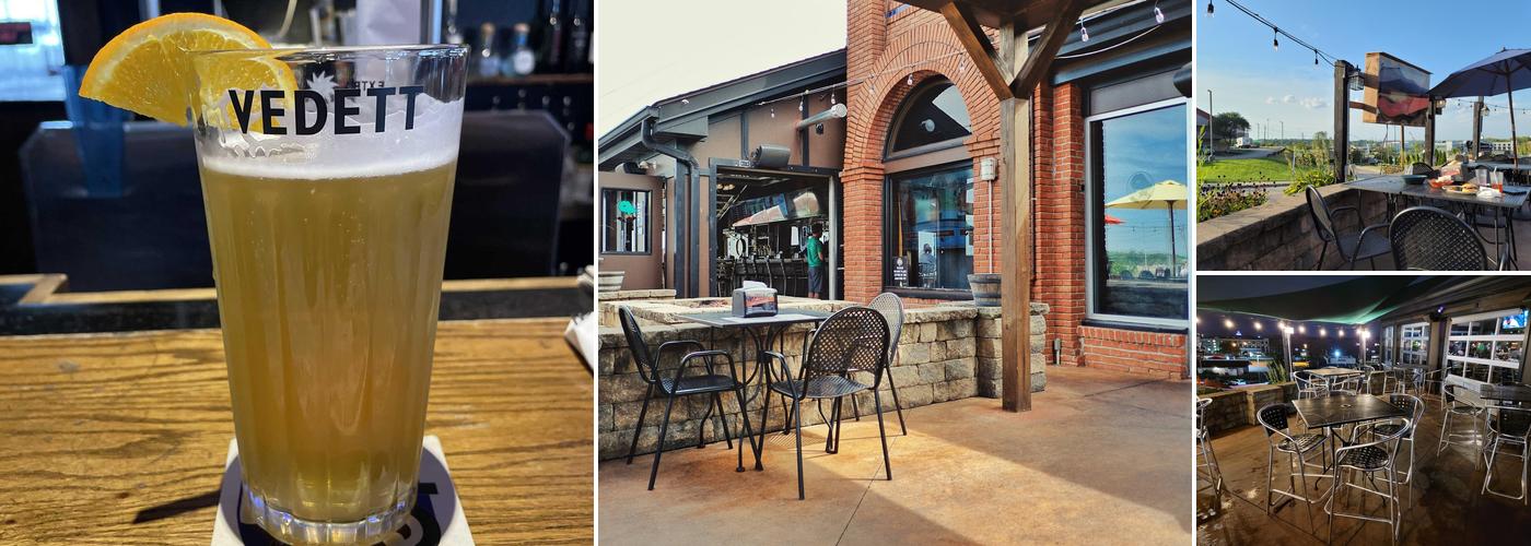 Winking Lizard Independence