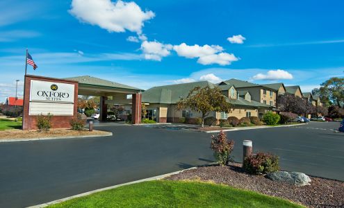 Oxford Suites Hermiston