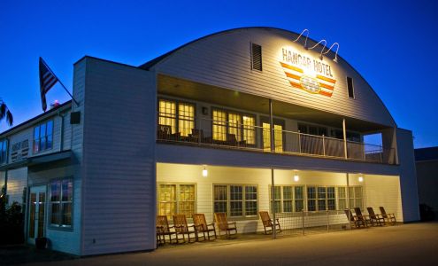 Hangar Hotel