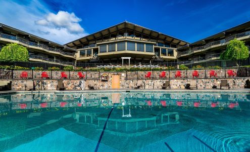 The Lakeview Hotel at Shanty Creek Resort