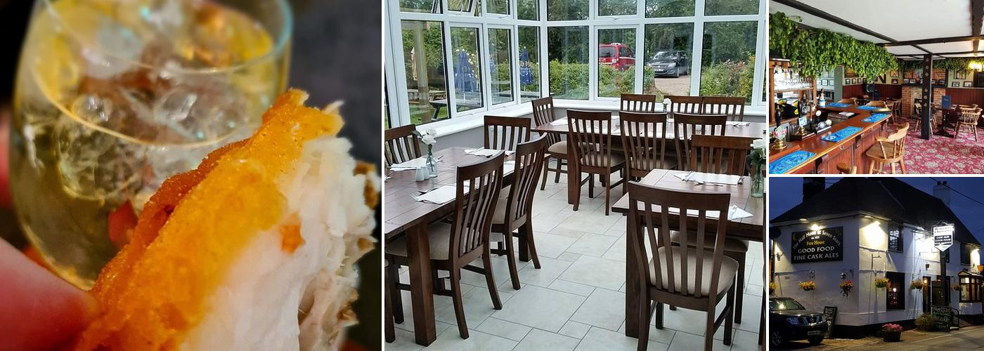 The Half Moon & Seven Stars