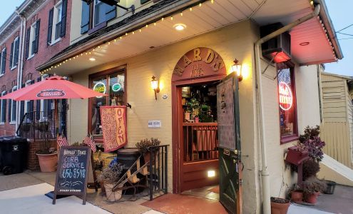 Ward's Fine Wines & Liquors