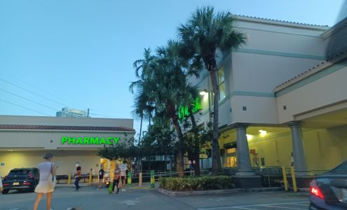 Publix Liquors at Brickell Village