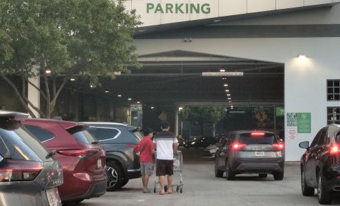 Publix Liquors at North Shore