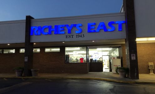 Richey's East