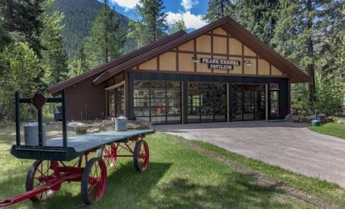 LOGE Glacier National Park Essex