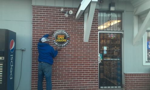 S&V Liquors Waynedale