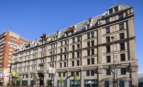 The Cincinnatian Hotel, Curio Collection by Hilton