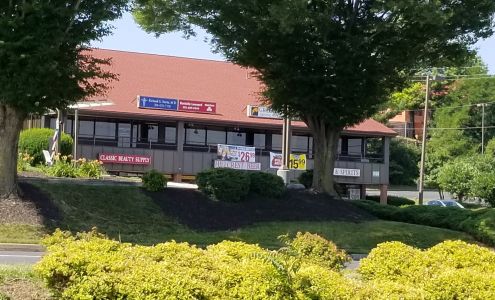 Hillcrest Beer Wine & Spirits