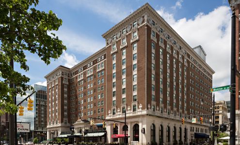 Amway Grand Plaza, Curio Collection by Hilton