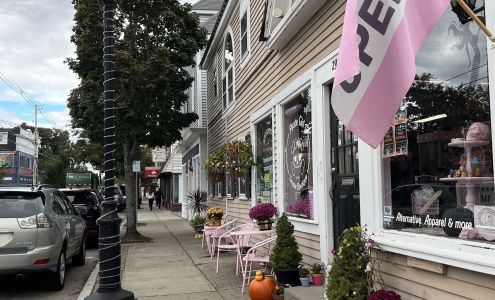 Pirate Girl Smoke Boutique