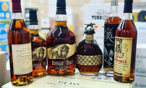 Red Oaks Mill Wine & Liquor