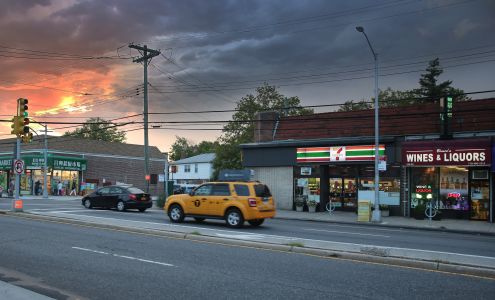 Bruce's Wines & Liquors Queens