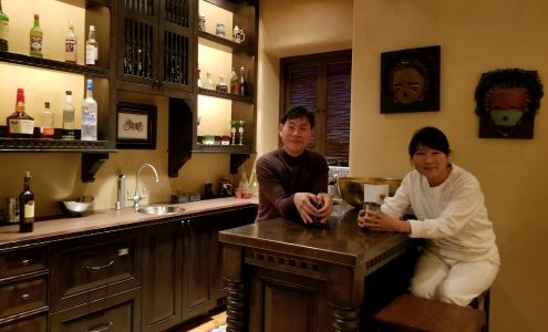 Buck's Wine & Spirits