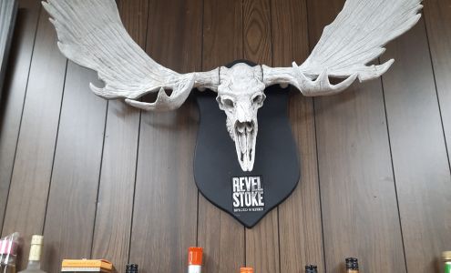 Moe's Eastside Spirits