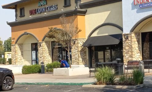 Stonelake Vine & Spirits