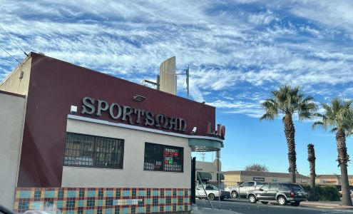 Sportsman Liquor ATM Line