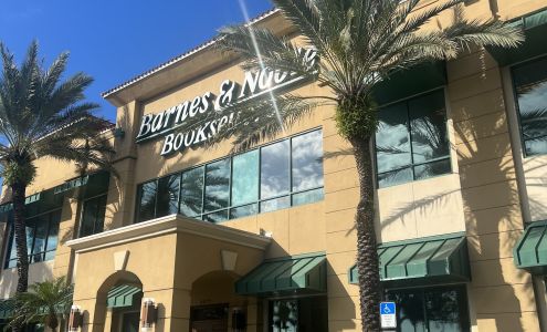 Barnes & Noble