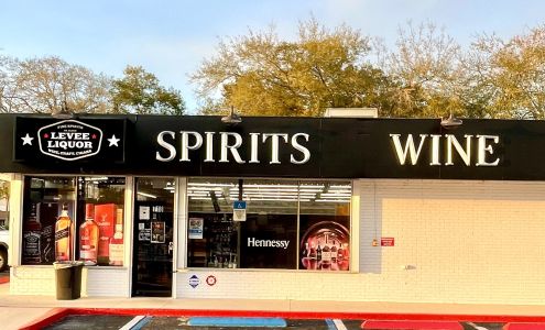 St.Cloud Levee Liquor & Gas