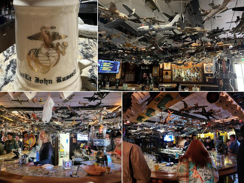 I Bar Quentin Roosevelt Blvd, Coronado