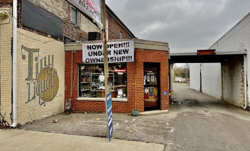 Versailles Liquor Versailles