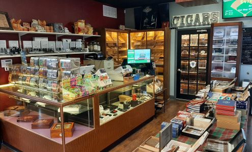 Lit Cigar Lounge & King's Club