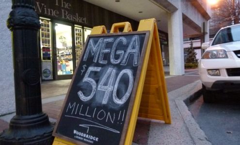 Royal Discount Wine Glen Cove