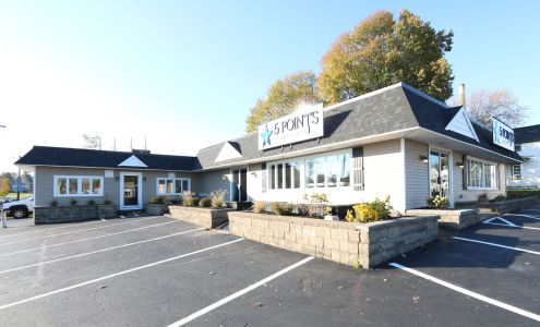 5 Points Wine and Liquor