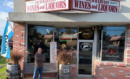 Rich Harvest Wines and Liquors