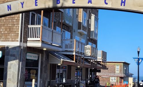 Nye Beach Wine Cellar