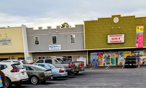 Discount Beer & Tobacco