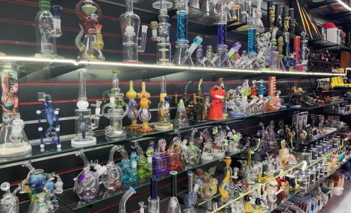 Smoky Cigar Smoke Shop