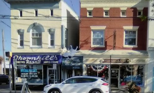 Down the Rabbit Hole Wine Boutique